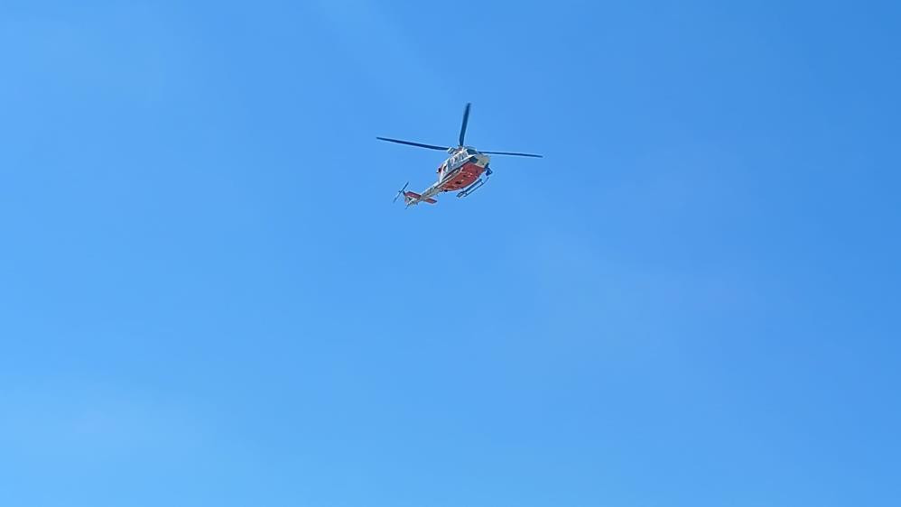 Deniz'de kaybolan çocuğu arama çalışmalarına helikopter katıldı
