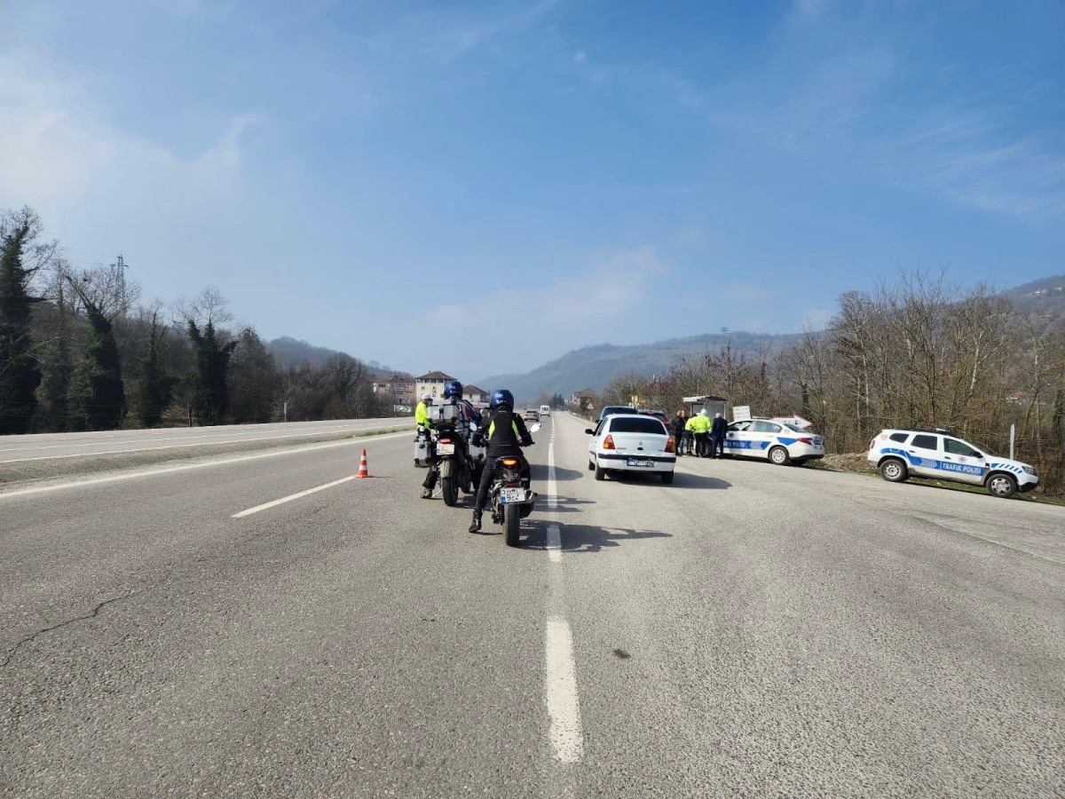 Güvenli Trafik İçin Motosiklet Denetimleri Sürüyor