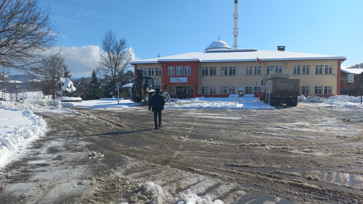 Kapalı Köy Yolu Kalmadı, Çalışmalar Aralıksız Sürüyor